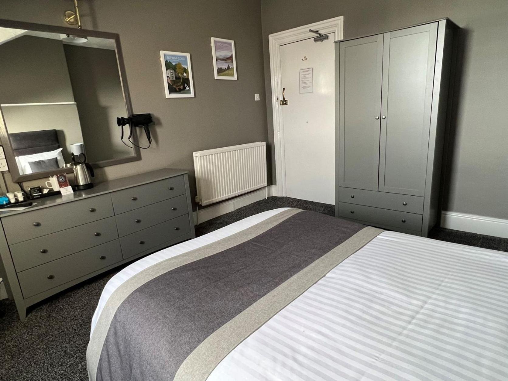 ホテル Swn Y Mor ランディドノー 部屋 写真