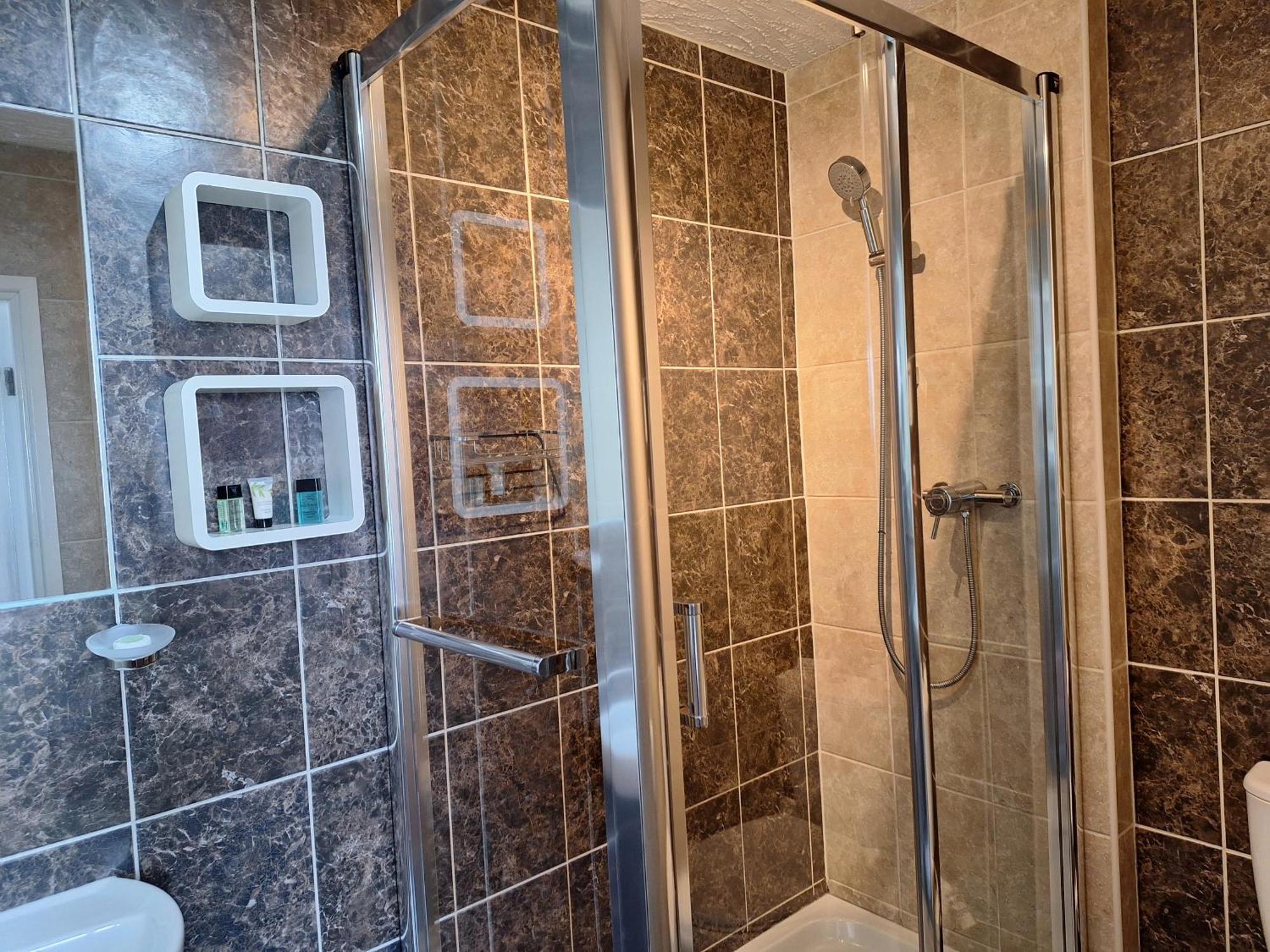 ホテル Swn Y Mor ランディドノー 部屋 写真